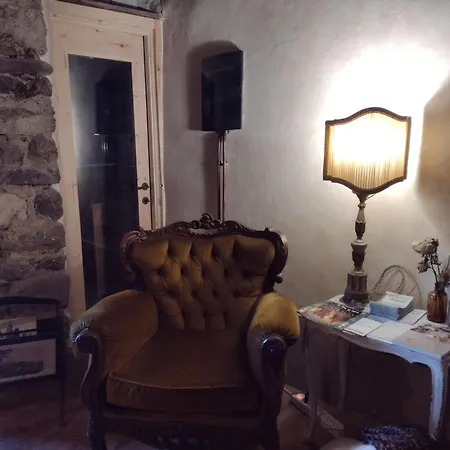Torre Di San Caprasio Art Panzió